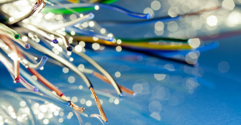 fili in rame con fibra ottica